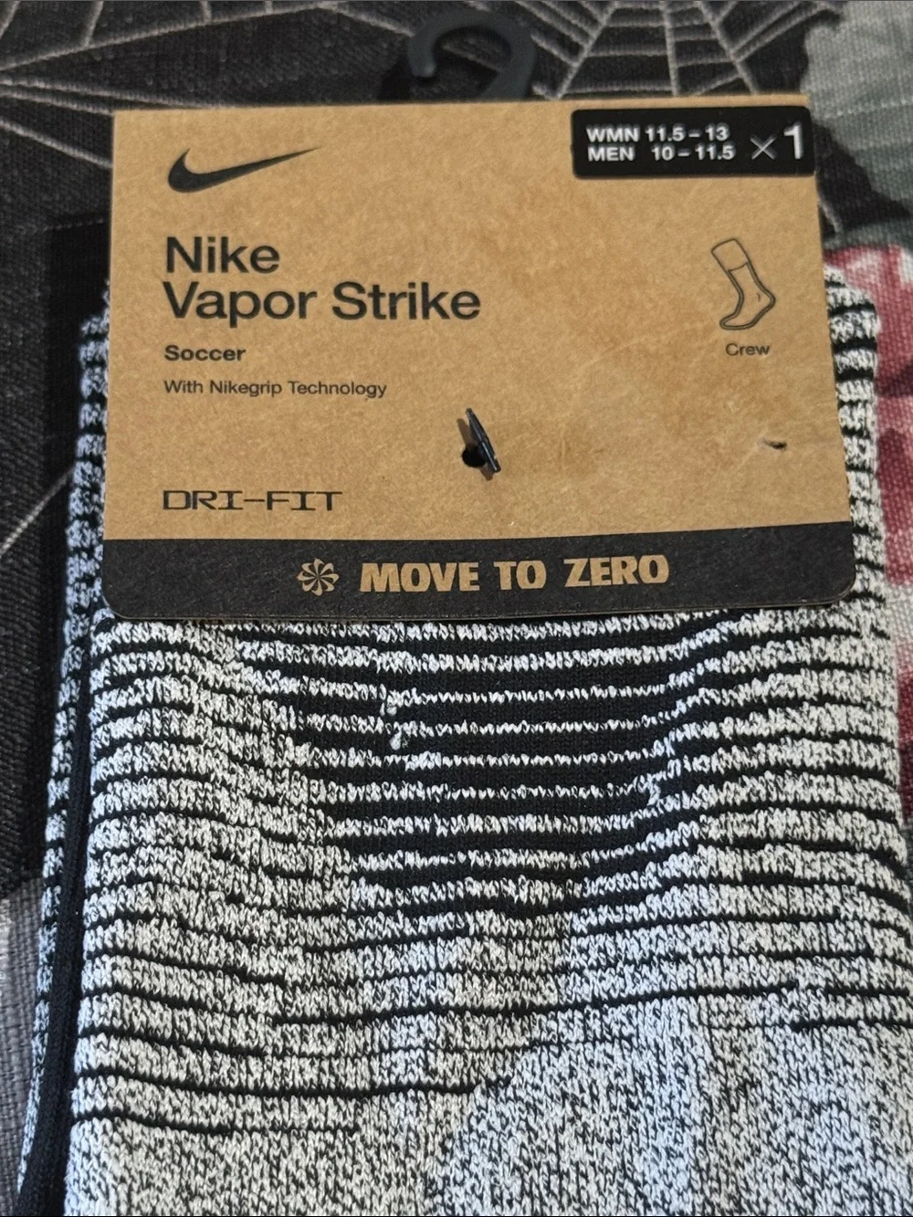NWT NIKE VAPOR STRIKE WITH NIKEGRIP TECHNOLOGY CREW SOCKS SZ MENS 10-11.5 RARE